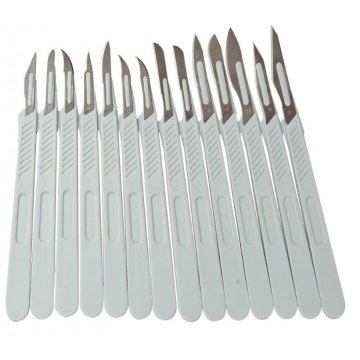 Medicals Sterile Scalpel with Plastic Handle No. 11