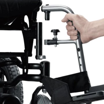 Αποσπώμενο υποπόδιο αμαξιδίου με πλαϊνή αναδίπλωση.