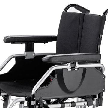 Lightweight Folding Manual Wheelchair with Reinforced Crossbar Meyra Eurochair
