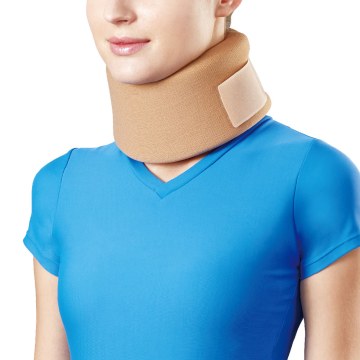 OPPO 4092 Cervical Collar with Medium Density OPPO 4092 Cervical Collar with Medium Density